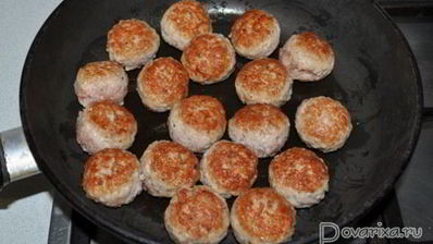 свиные фрикадельки в горчично-медовом соусе