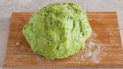 зеленые тальятелле с фрикадельками