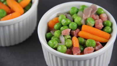 гарнир из зеленого горошка с беконом