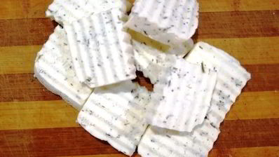 чечевица с лисичками и жареным адыгейским сыром