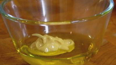 чечевица с яйцом пашот, беконом и спаржей