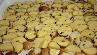 картофель печеный с розмарином