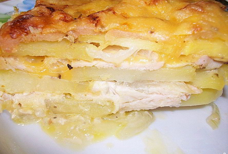 Картошка с мясом и сыром в духовке