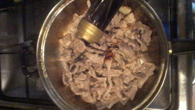 молодой картофель со свининой