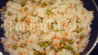 нежный рис с простыми овощами