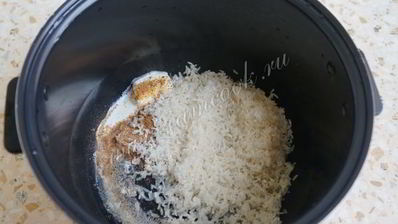 пряный рис со специями в мультиварке