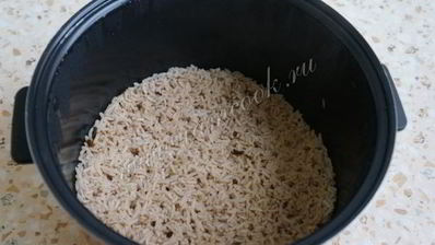пряный рис со специями в мультиварке