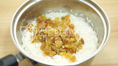 рис с изюмом