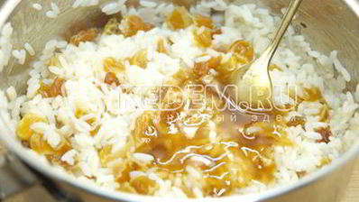 рис с изюмом