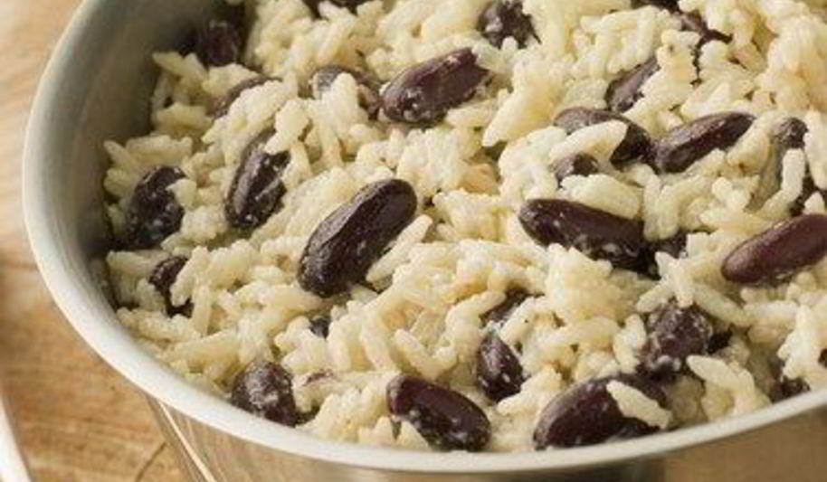 Рецепт риса с красной фасолью и кокосовым молоком по-ямайски