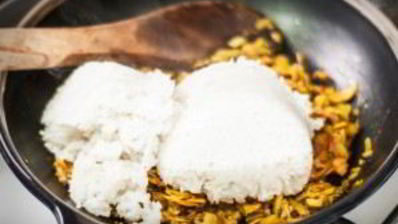 рис с тунцом