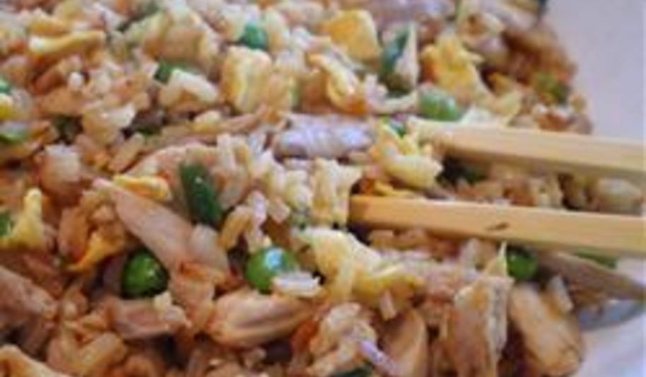Рецепт жареного риса с курицей
