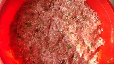 голубцы в лахане с двумя соусами