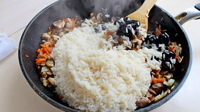 постные голубцы с рисом и грибами