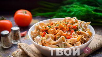 гречневая лапша с курицей и овощами