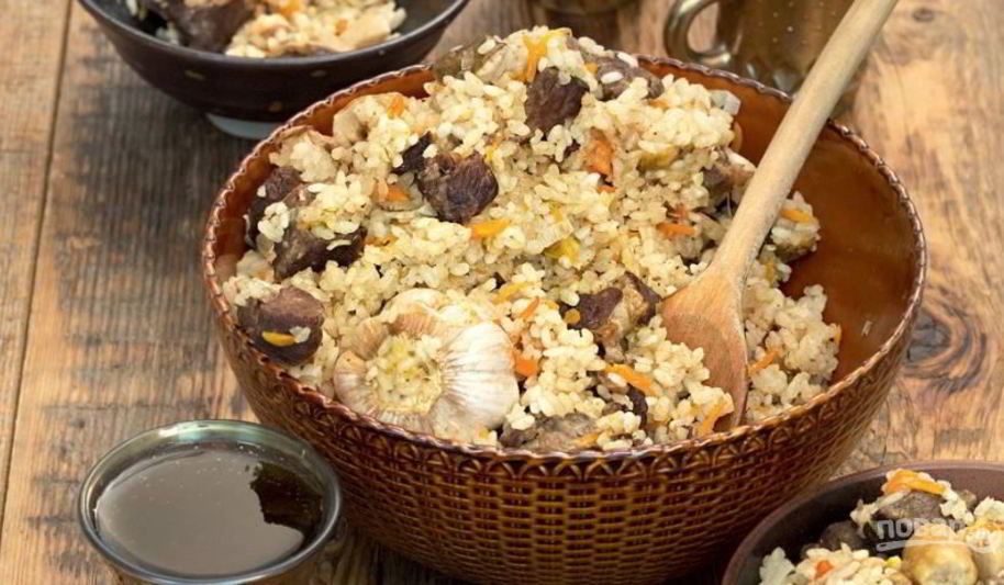 Рецепт белых грибов в казане с рисом и мясом