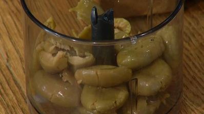 грибы по-тоскански с красным перцем и оливками