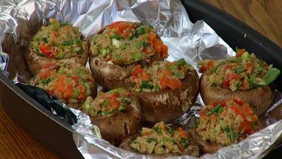 грибы по-тоскански с красным перцем и оливками