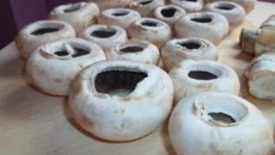 грибы под сыром в духовке