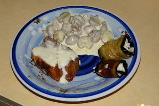 Грибы в сливочно-сырной подливке