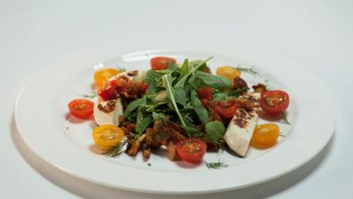 лисички с жареным адыгейским сыром