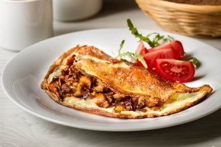 Лисички, жареные с яйцом