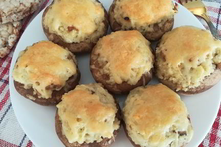Шампиньоны, фаршированные кускусом