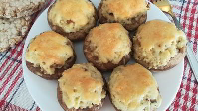 шампиньоны, фаршированные кускусом