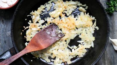 шампиньоны королевские в сметанном соусе