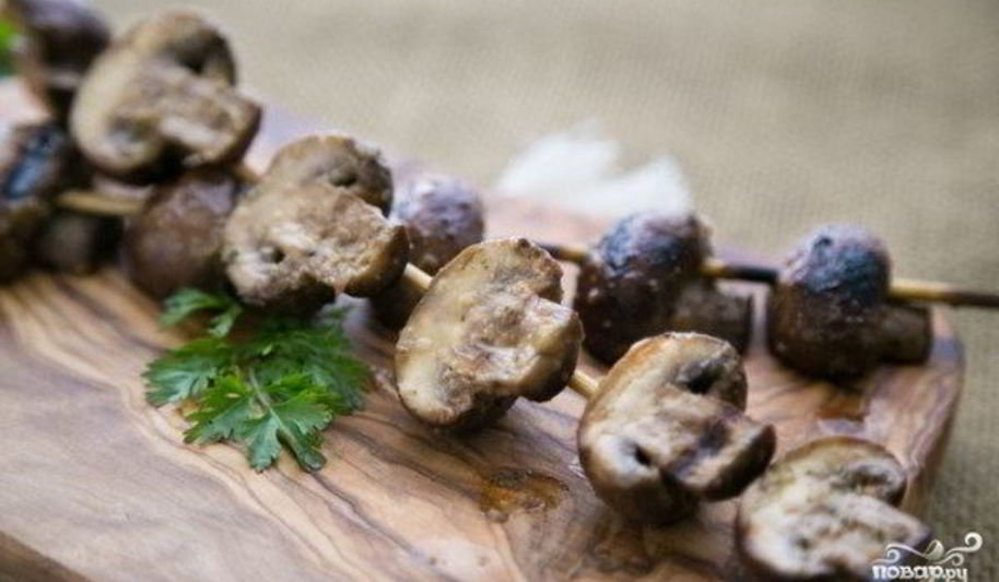 Рецепт шампиньонов на шпажках