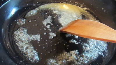 шампиньоны с чесноком