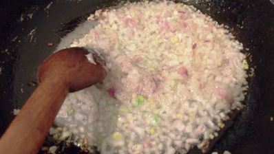 шампиньоны с грецкими орехами