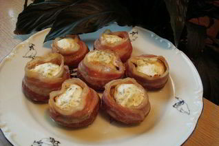 Шампиньоны в беконе