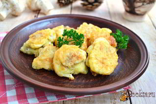 Шампиньоны в сырном кляре