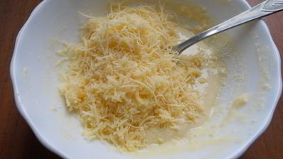 шампиньоны в сырном кляре