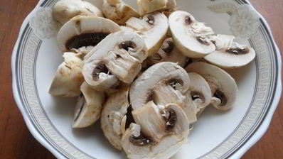 шампиньоны в сырном кляре