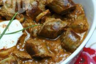 Гуляш из колбасы с подливкой