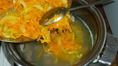 гуляш из куриных желудков