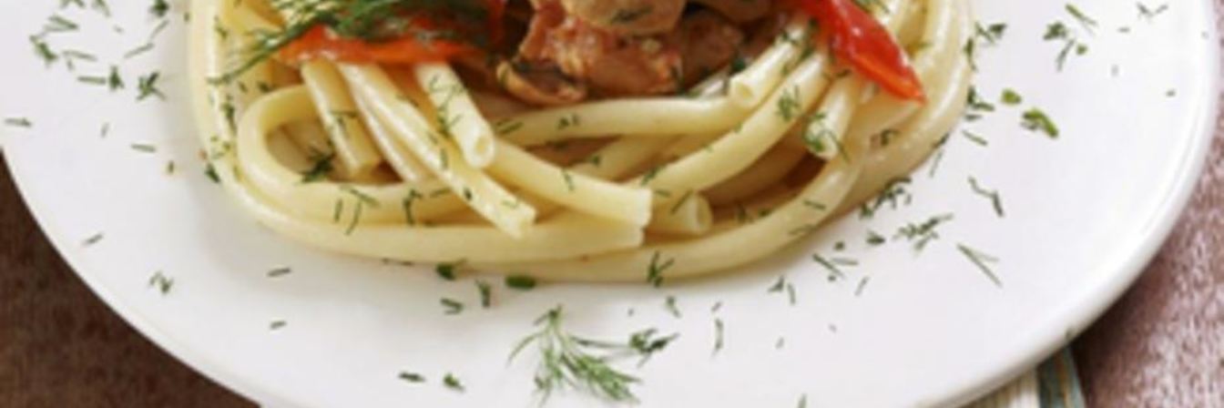 Гуляш из курицы с лечо