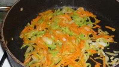 гуляш из курицы с подливкой