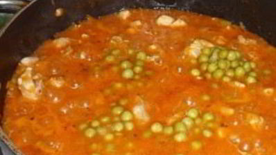 гуляш из курицы с подливкой