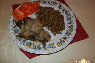 Гуляш на пару с зеленой чечевицей