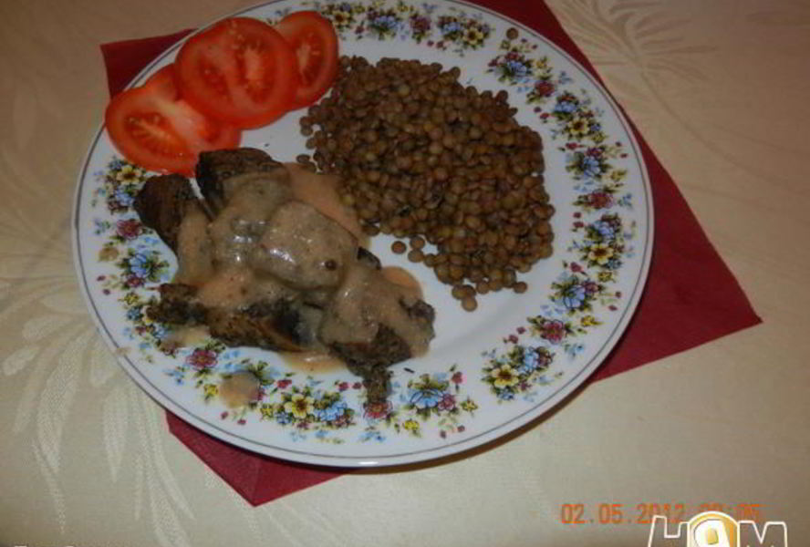 Гуляш на пару с зеленой чечевицей