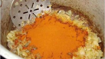 гуляш на вине, с картофелем и чипетками