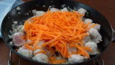 гуляш с подливкой