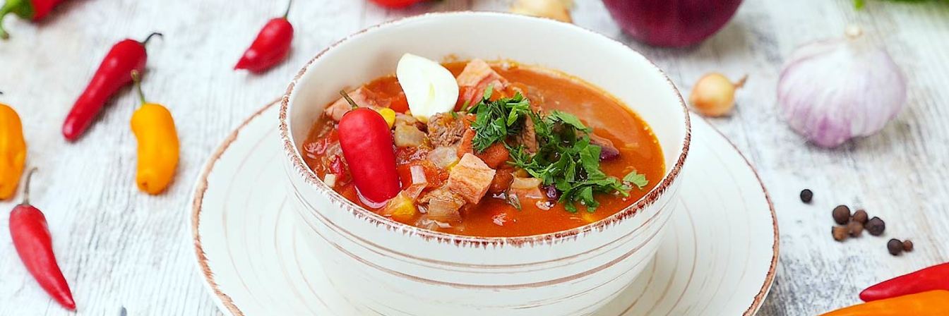 Гуляш с телятиной