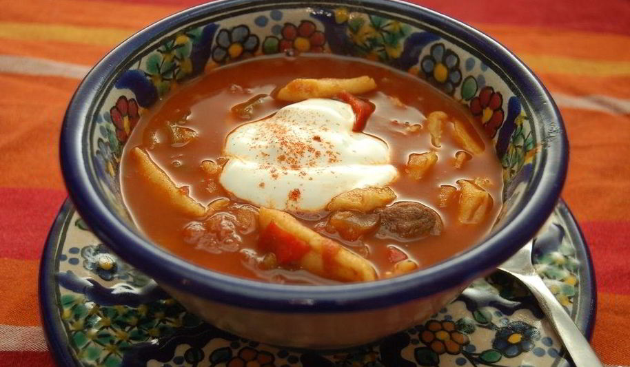 Рецепт гуляша со сметаной