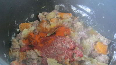 гуляш в мультиварке