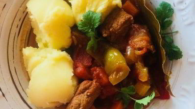 нежный гуляш из телятины