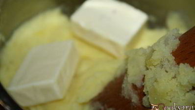 картофельное пюре с плавленым сыром и топленым сливочным маслом невесомость